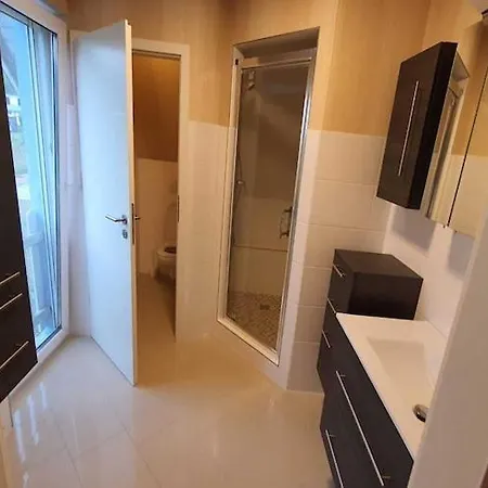 Mit Seeblick Am Gross Labenzer Daire